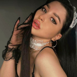 Aly Honey, Free OnlyFans Accounts