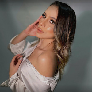 Sofia Rodriguez, Free OnlyFans Accounts